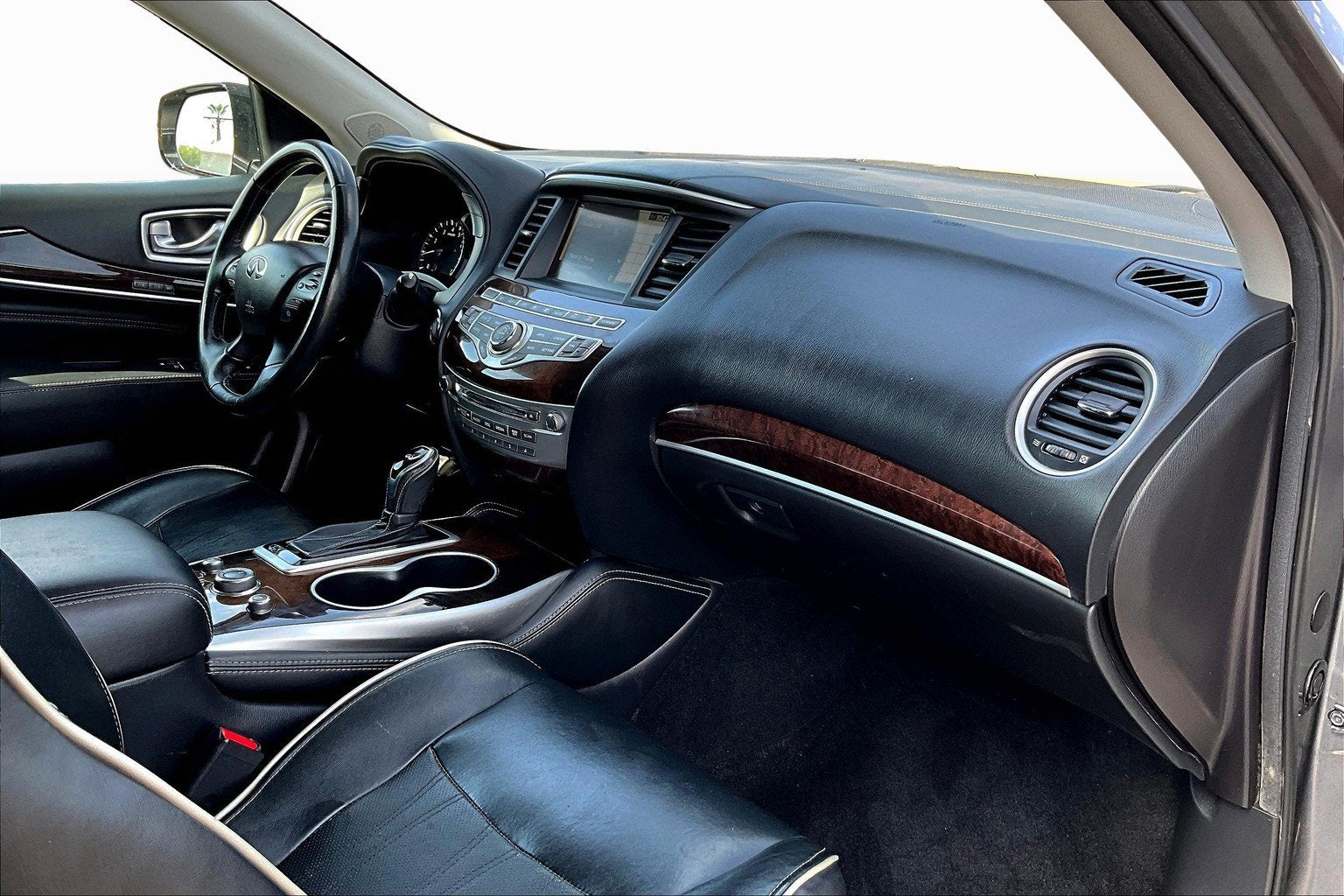 2017 INFINITI QX60 Base