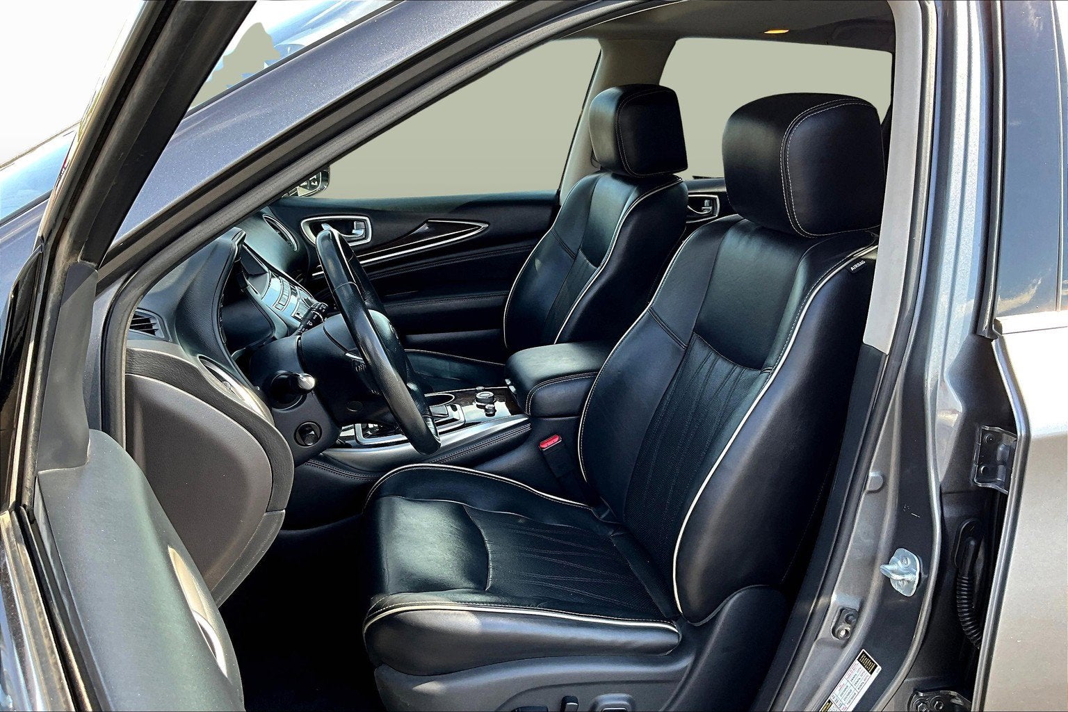 2017 INFINITI QX60 Base