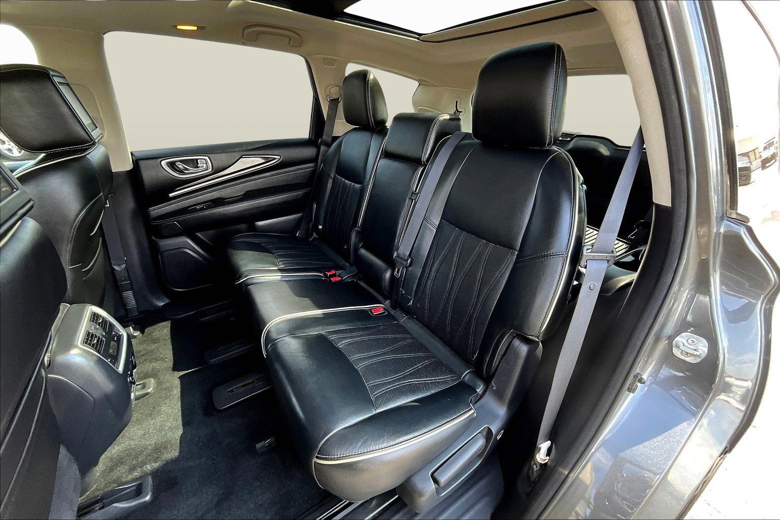 2017 INFINITI QX60 Base