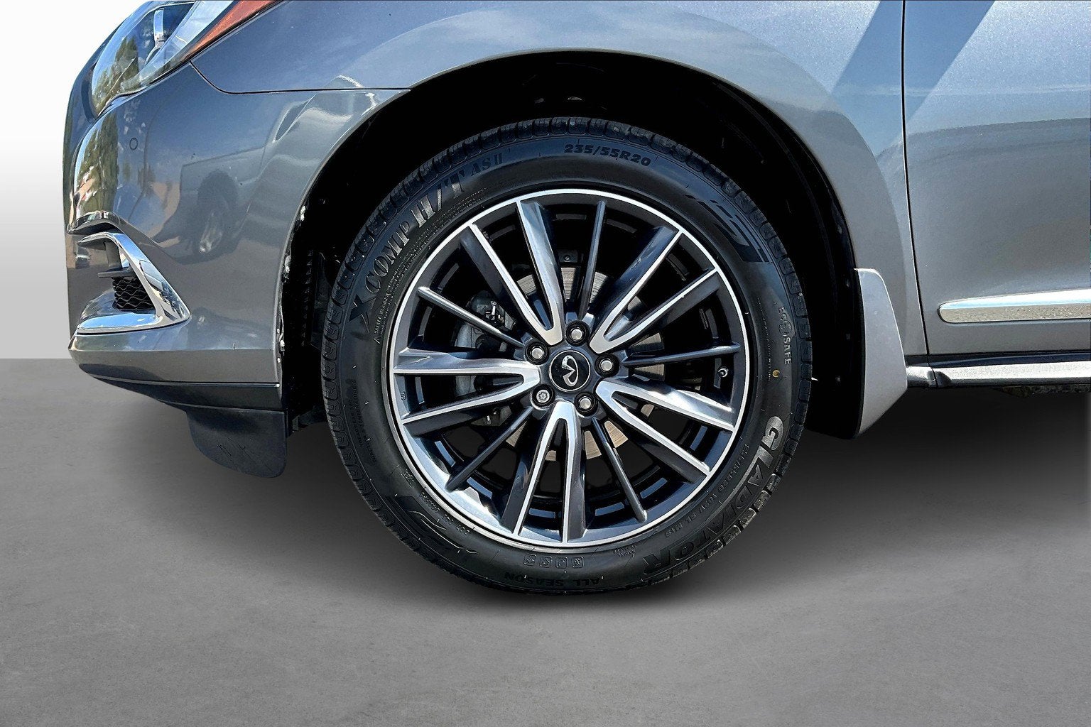 2017 INFINITI QX60 Base