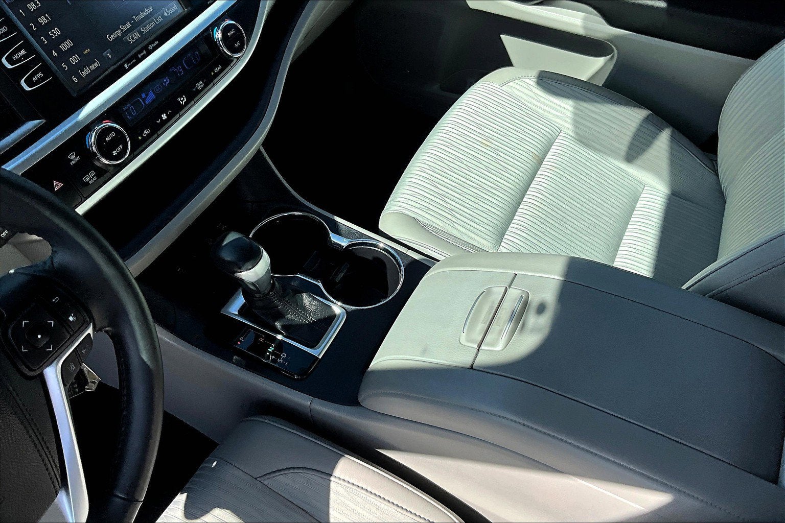 2018 Toyota Highlander LE