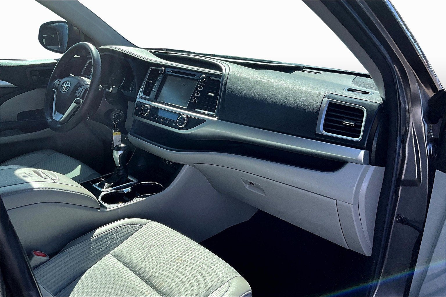 2018 Toyota Highlander LE