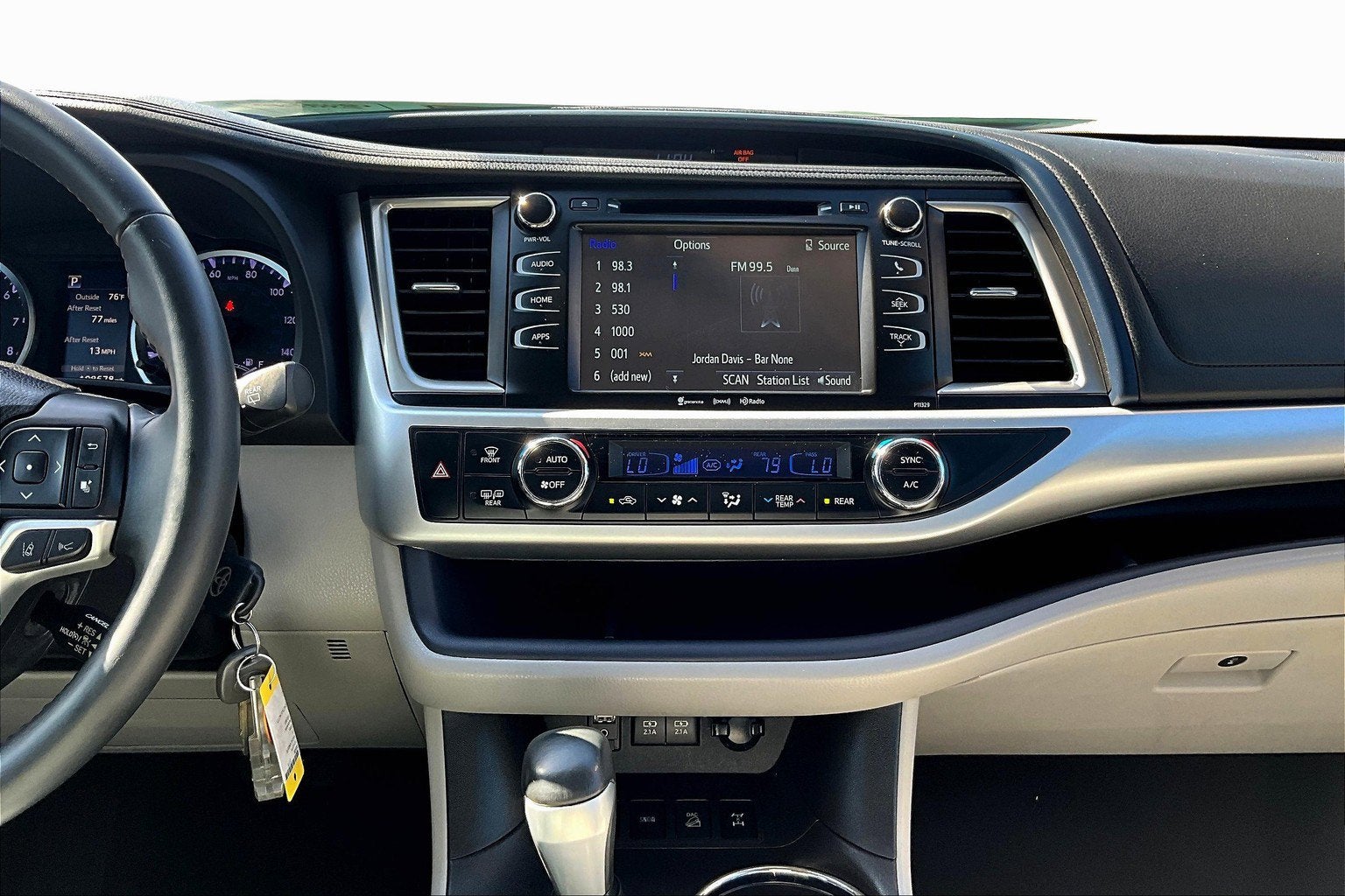 2018 Toyota Highlander LE