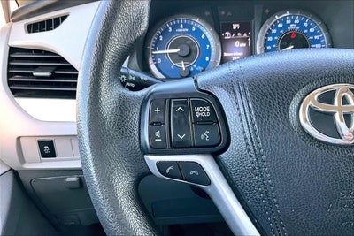 2018 Toyota Sienna LE