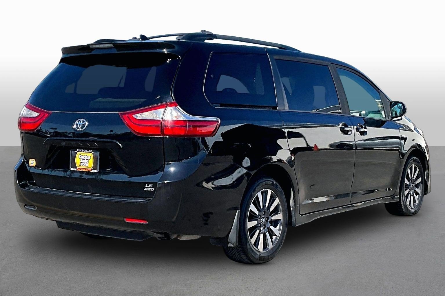 2018 Toyota Sienna LE