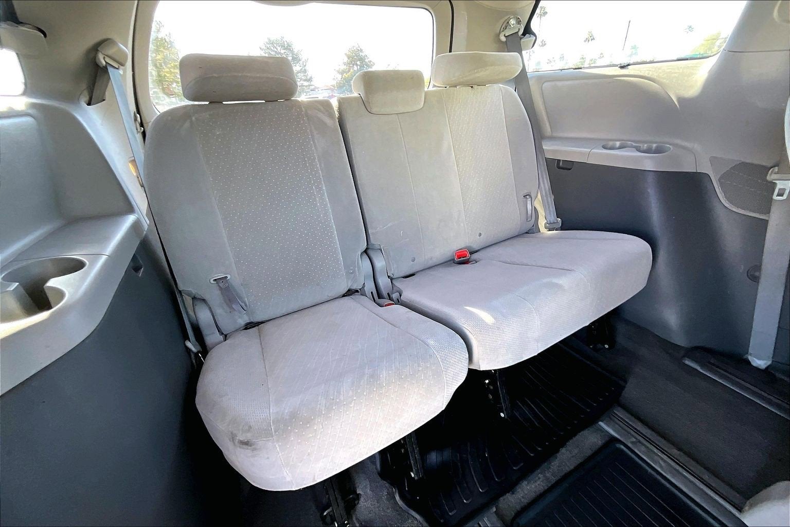 2018 Toyota Sienna LE