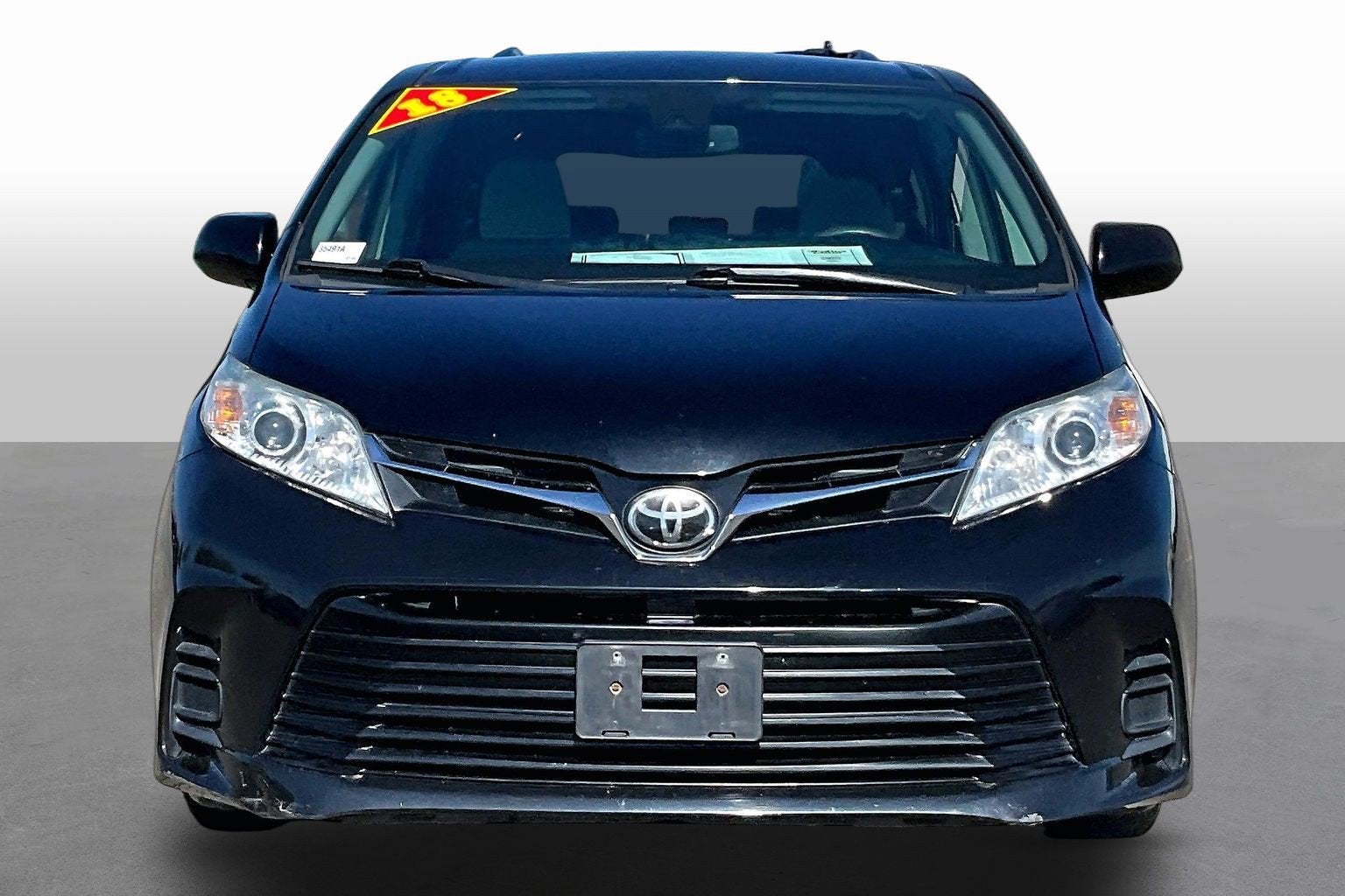 2018 Toyota Sienna LE