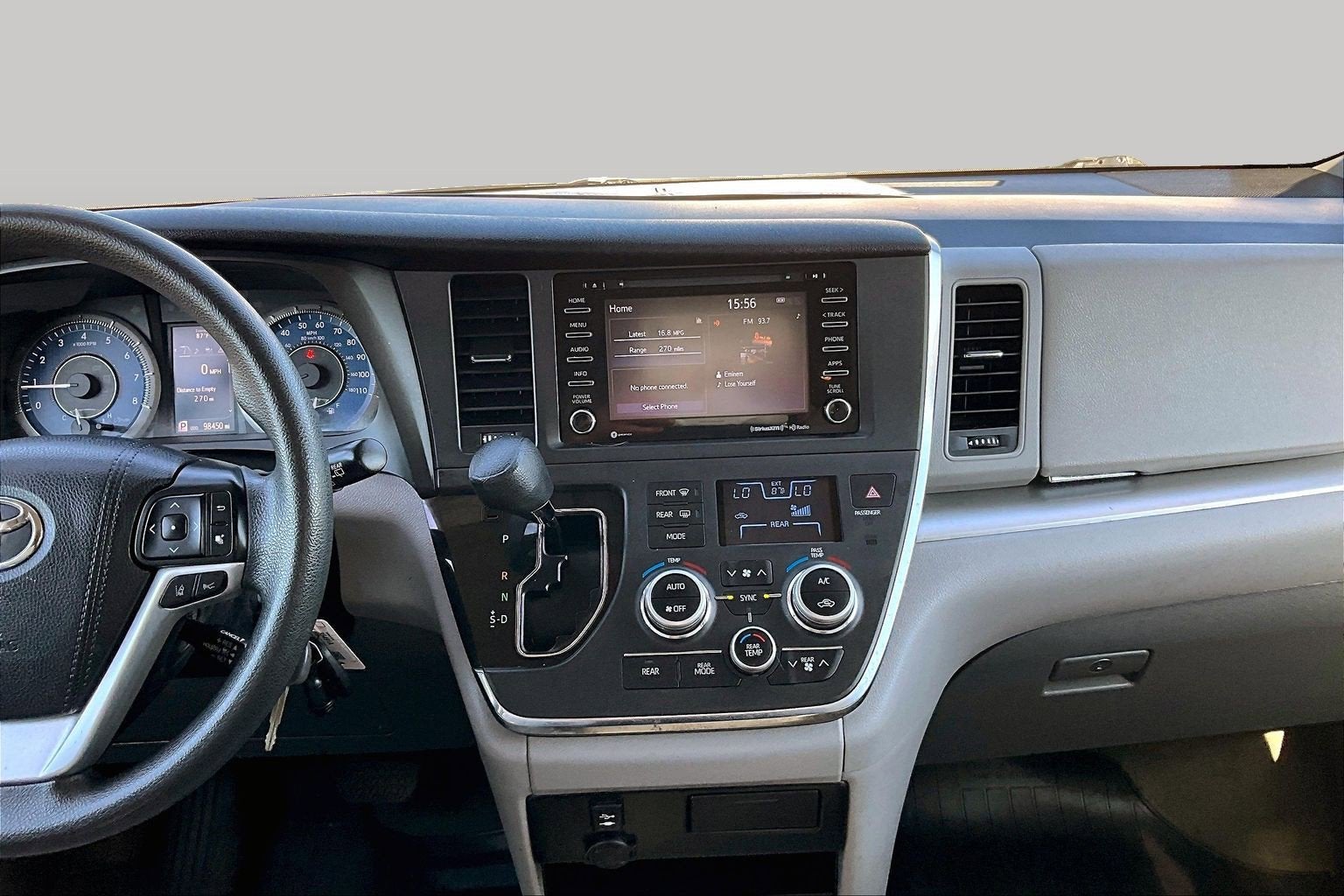 2018 Toyota Sienna LE