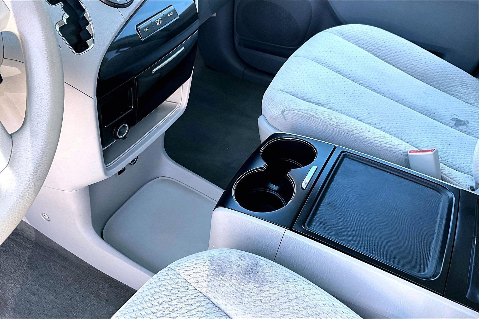 2014 Toyota Sienna LE AAS