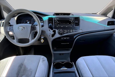 2014 Toyota Sienna LE AAS