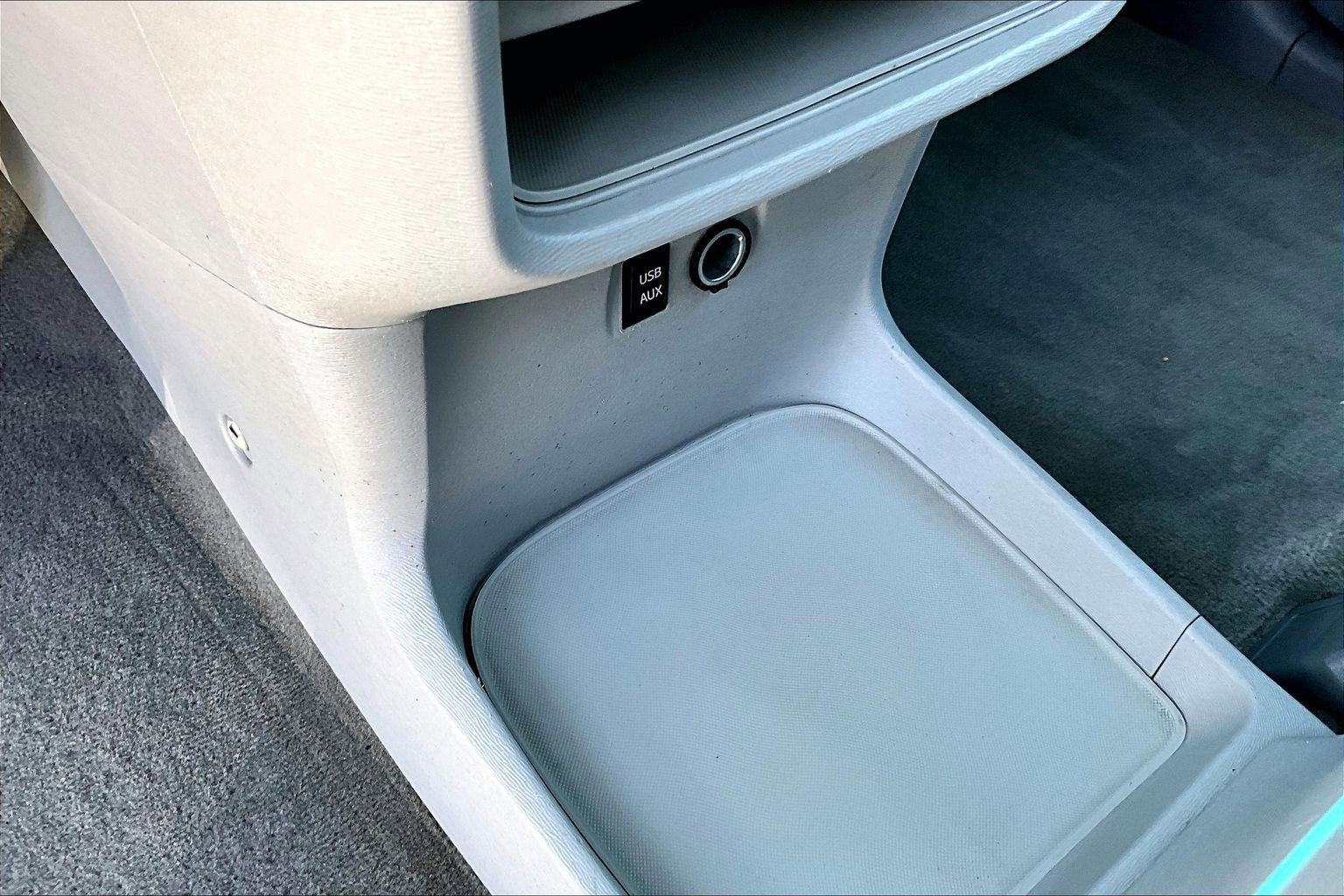 2014 Toyota Sienna LE AAS