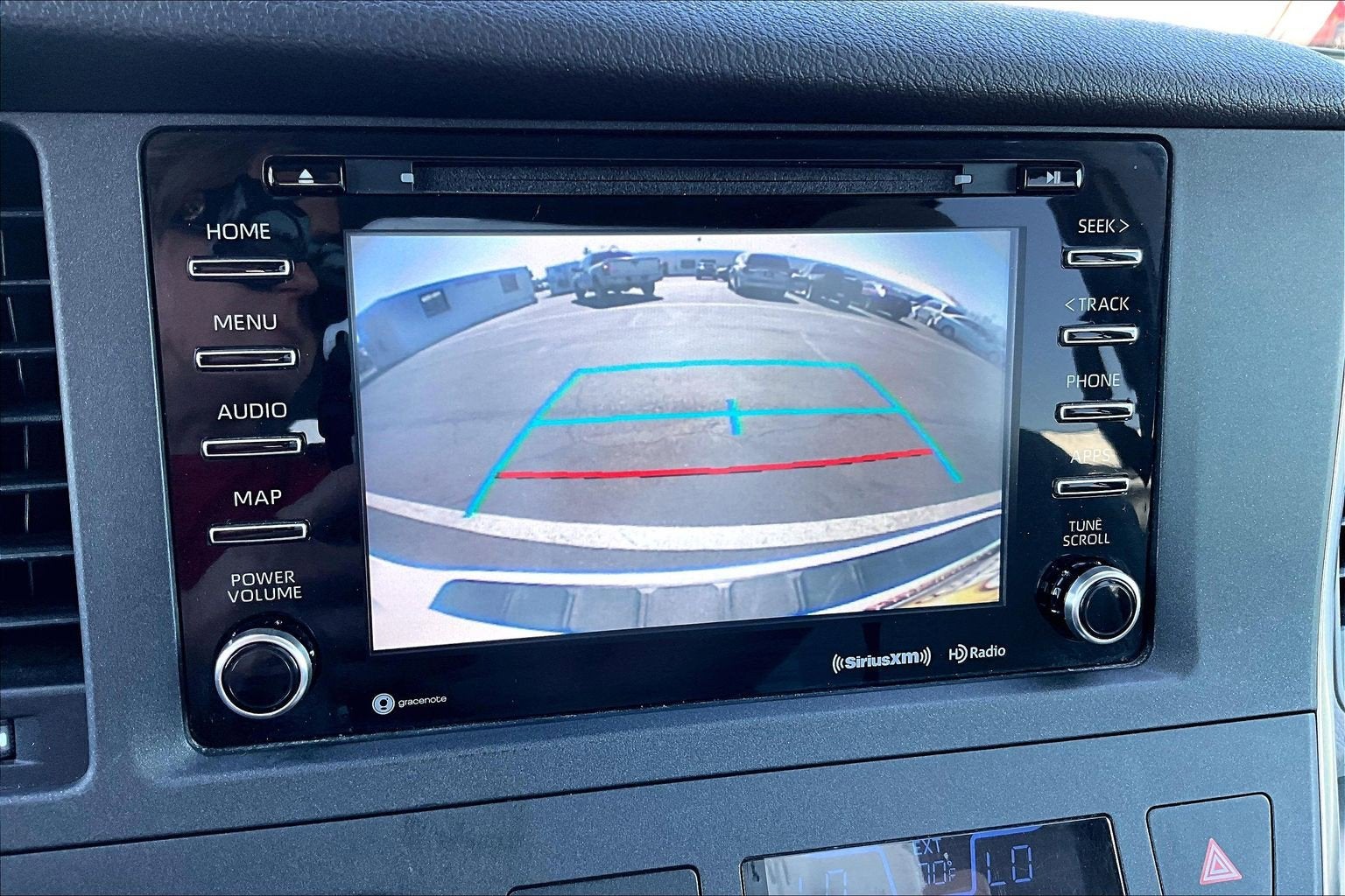 2019 Toyota Sienna LE