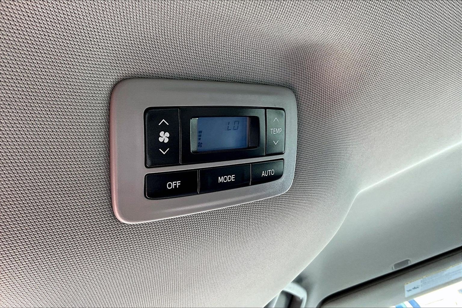 2019 Toyota Sienna LE