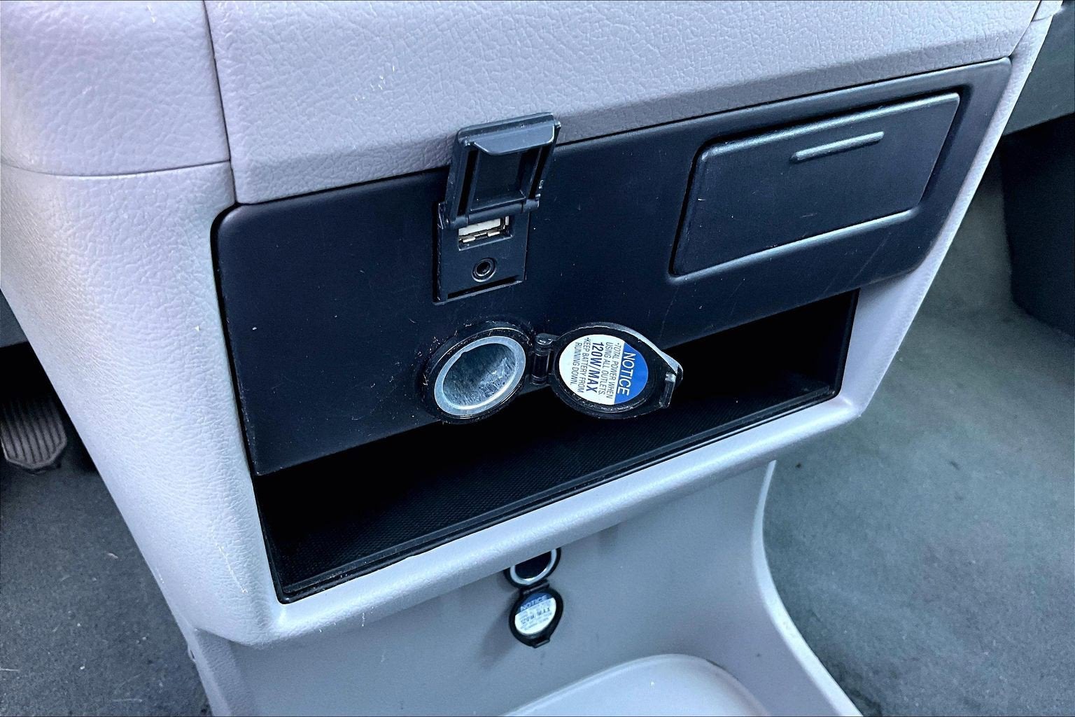 2019 Toyota Sienna LE