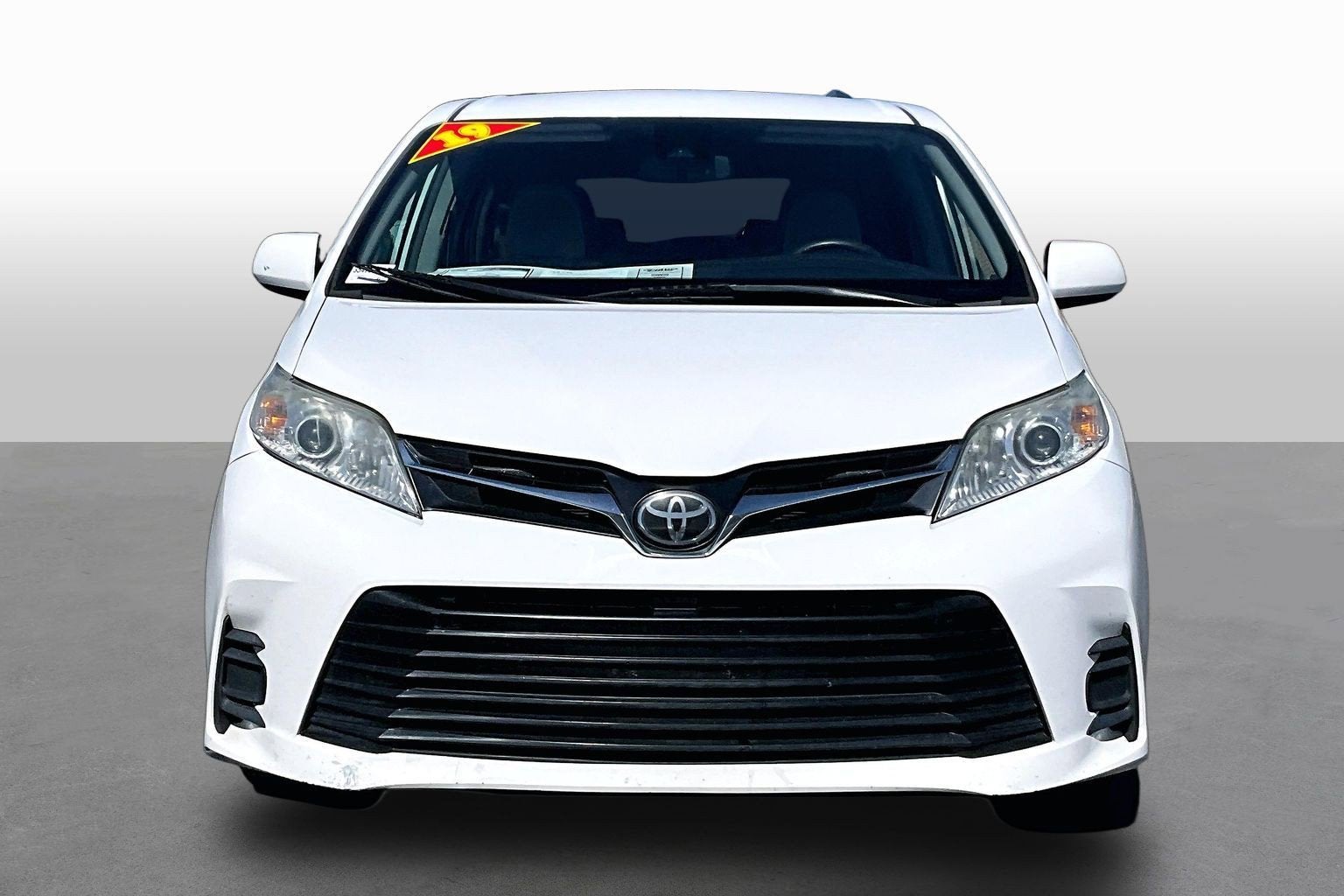 2019 Toyota Sienna LE