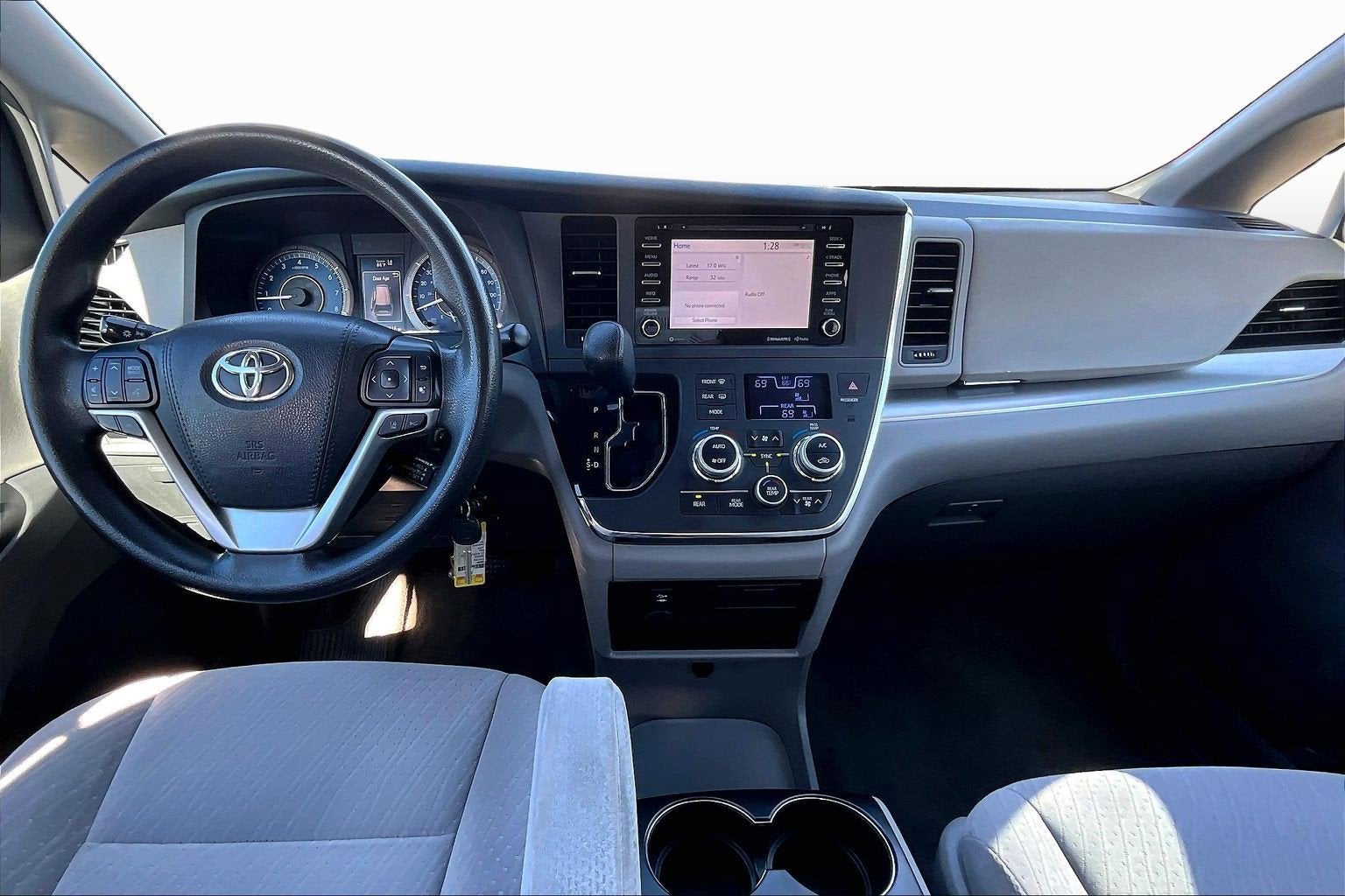 2018 Toyota Sienna LE Auto Access Seat