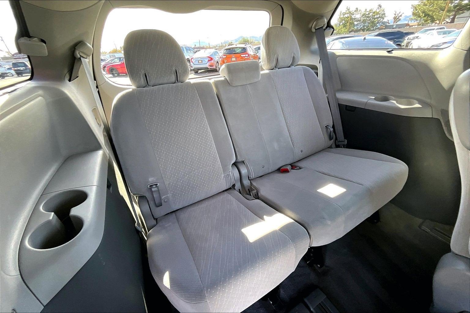 2018 Toyota Sienna LE Auto Access Seat
