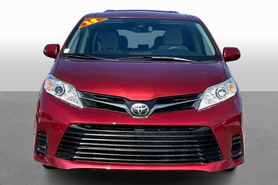 2018 Toyota Sienna LE Auto Access Seat
