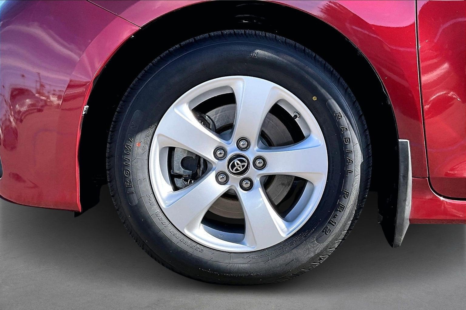 2018 Toyota Sienna LE Auto Access Seat