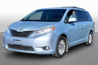 2017 Toyota Sienna XLE