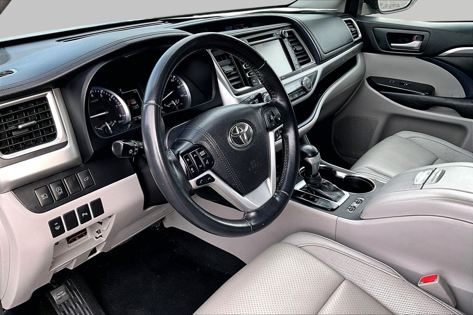 2017 Toyota Highlander Limited