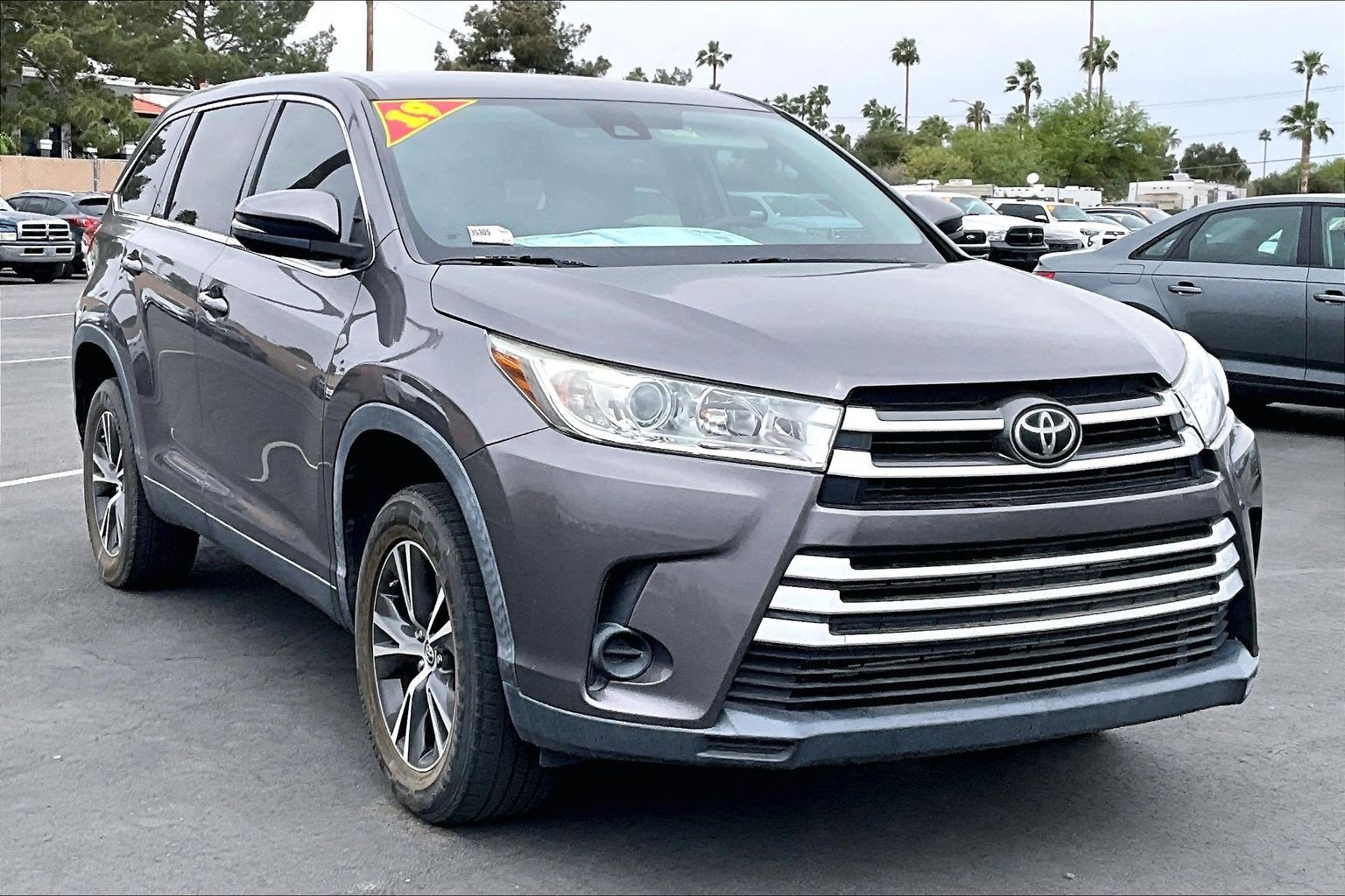 2019 Toyota Highlander LE