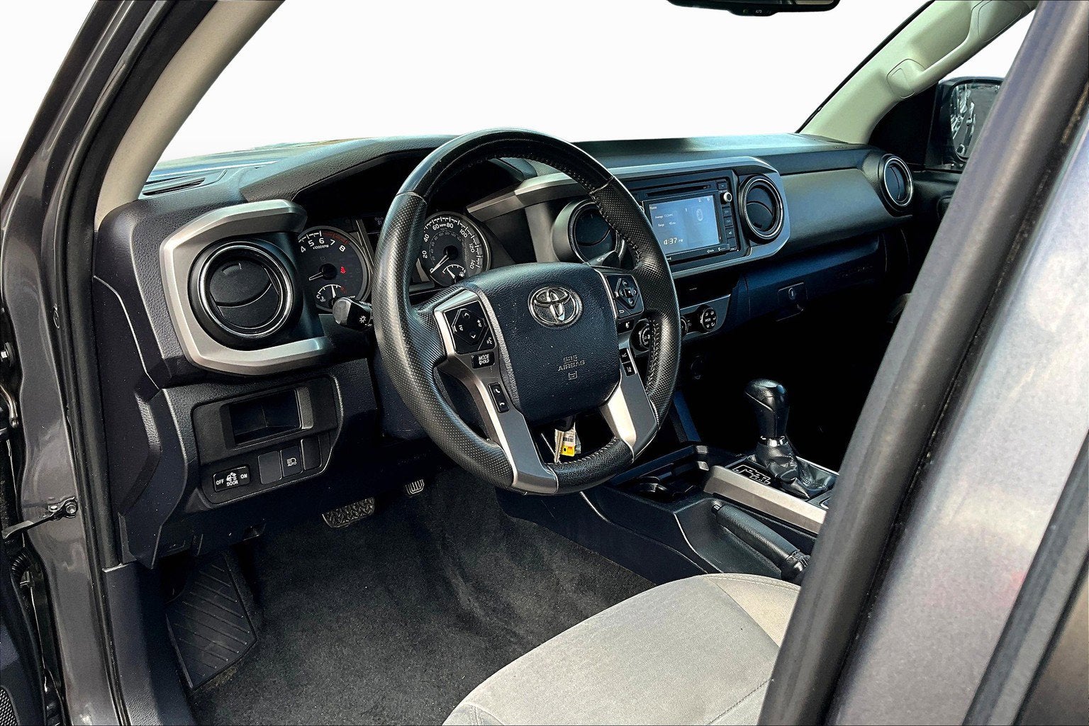 2019 Toyota Tacoma 2WD SR5