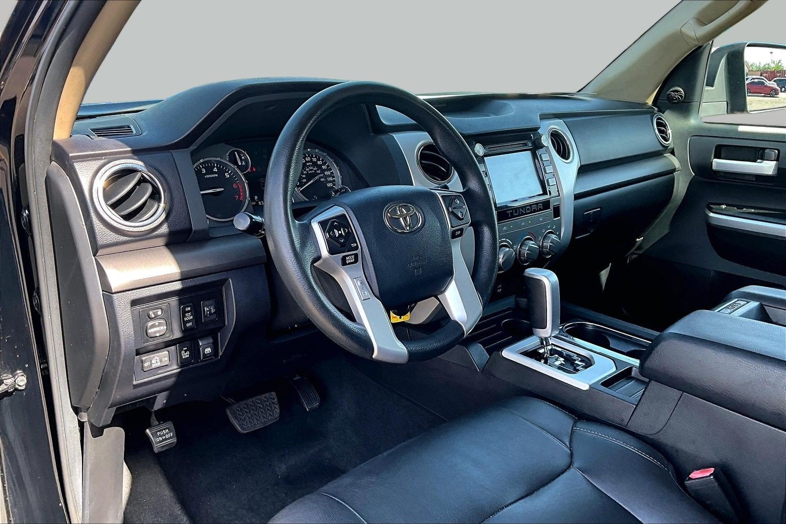 2017 Toyota Tundra 2WD SR5