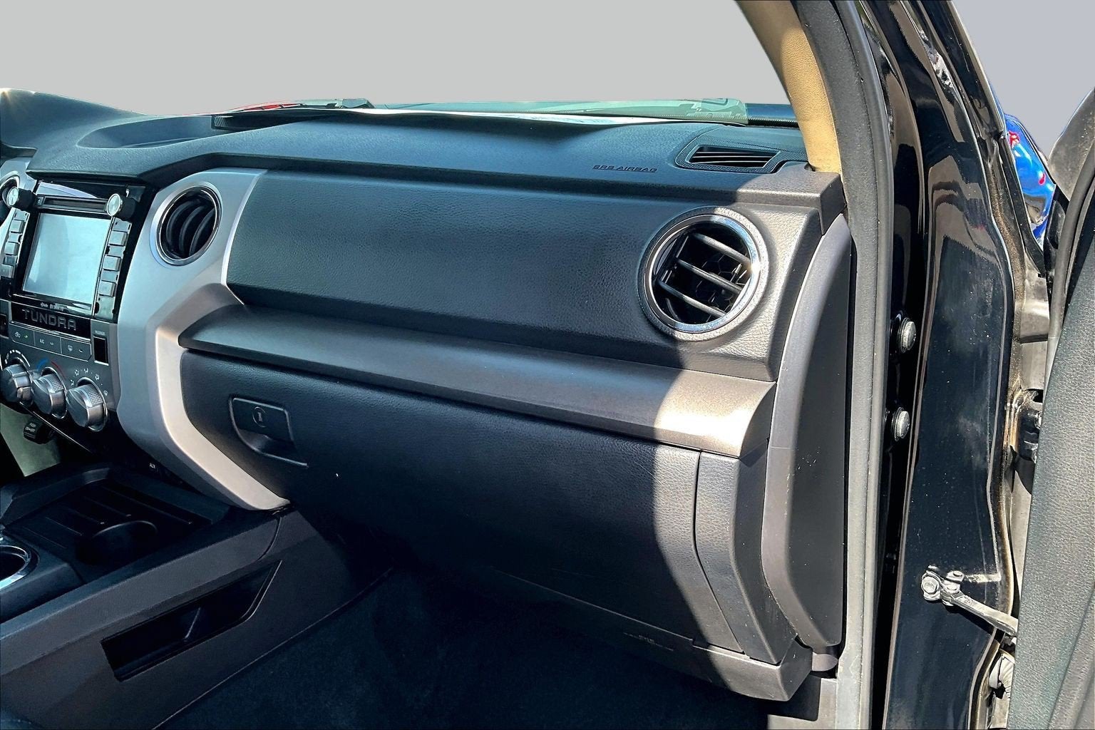 2017 Toyota Tundra 2WD SR5