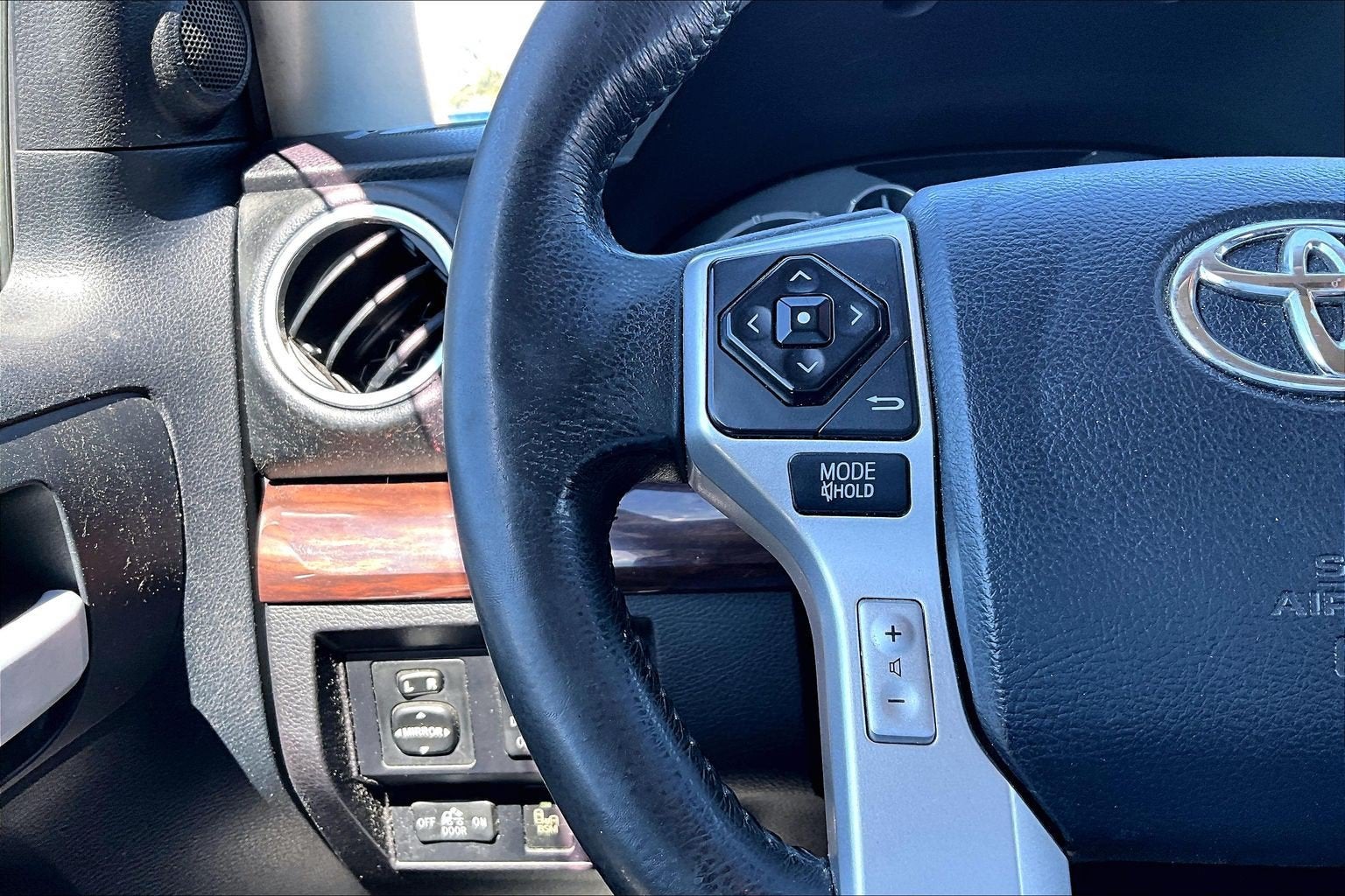 2016 Toyota Tundra 4WD Truck LTD