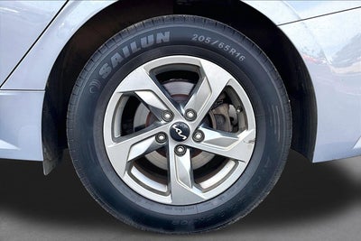 2022 Kia K5 LXS