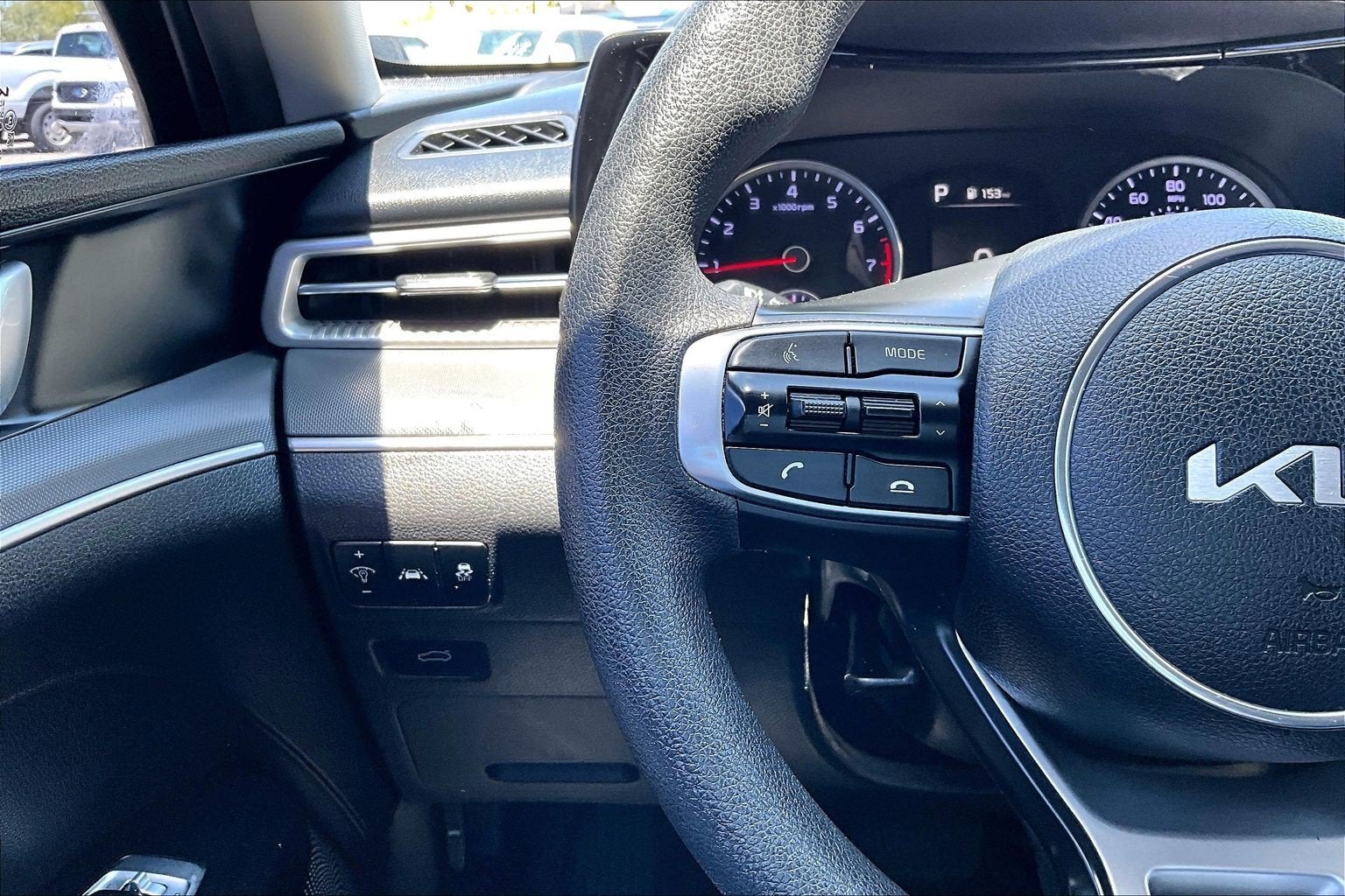 2022 Kia K5 LX