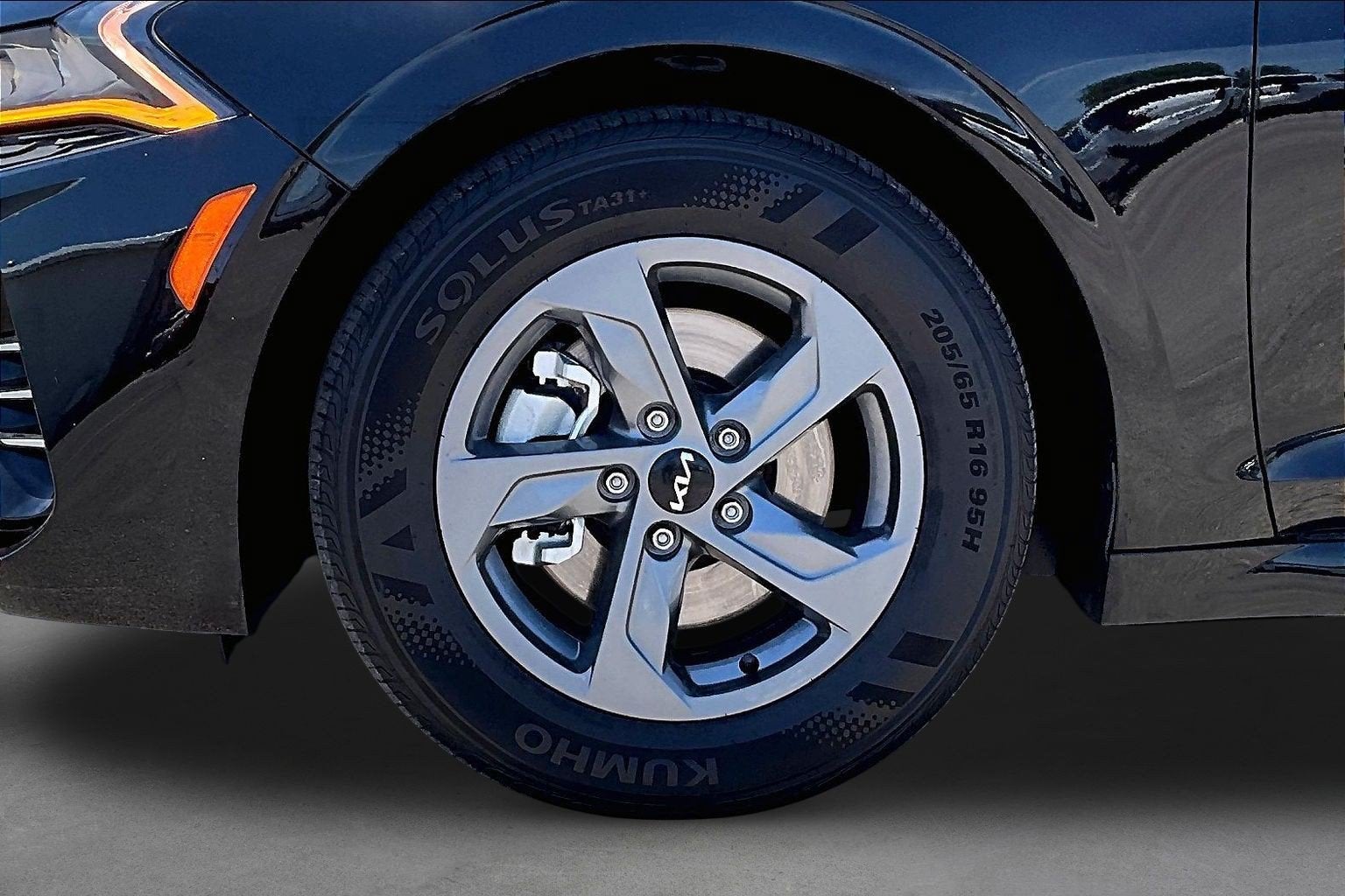 2022 Kia K5 LX