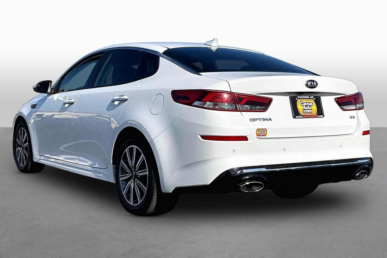 2019 Kia Optima EX - Photo 11