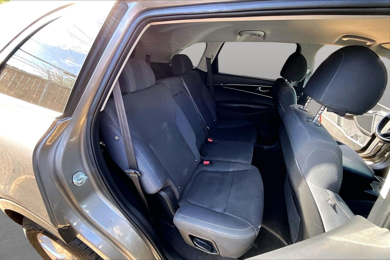 2018 Kia Sorento LX - Photo 25