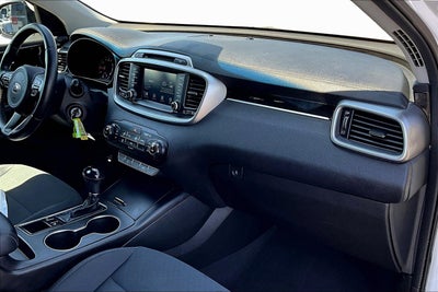 2018 Kia Sorento LX