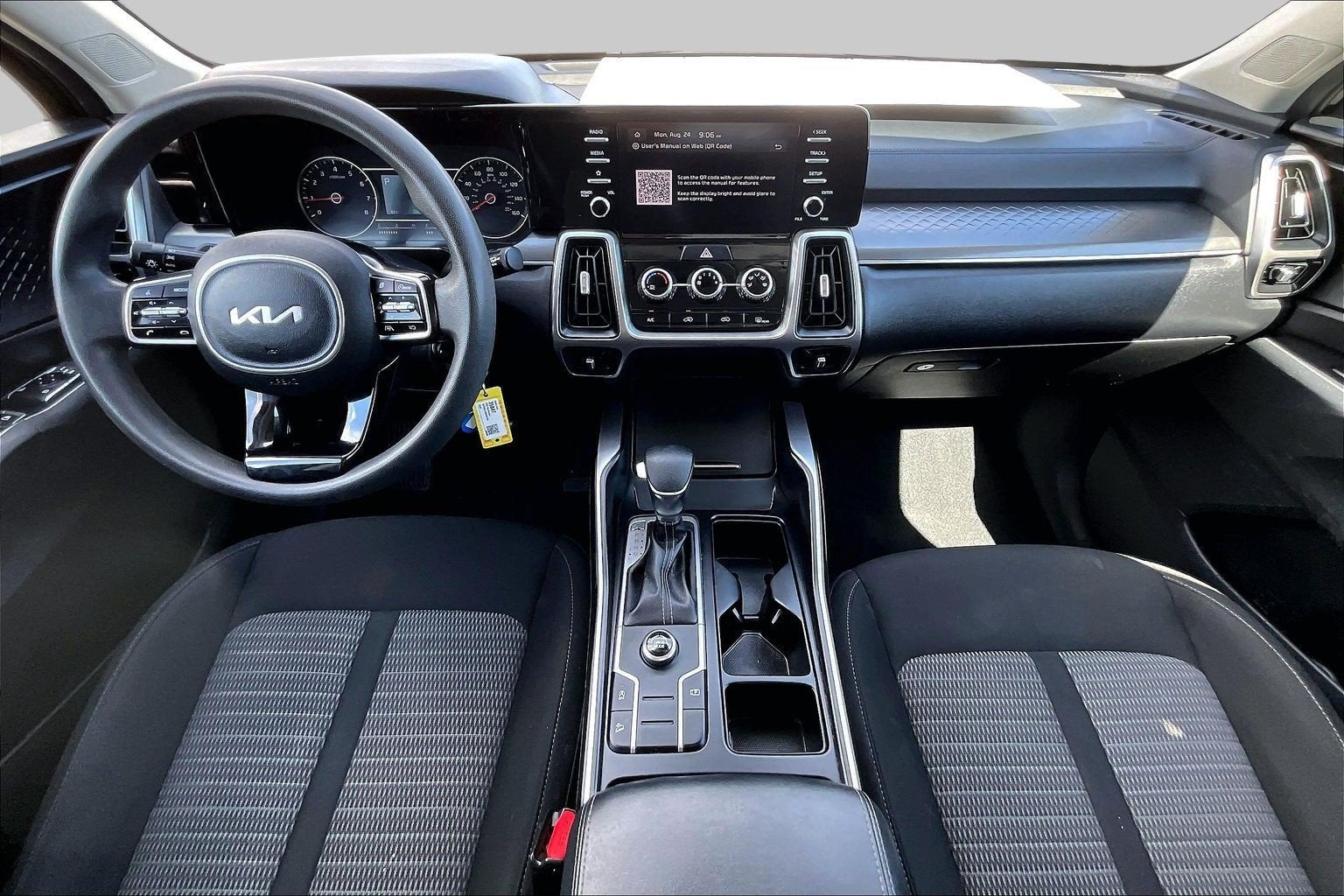 2022 Kia Sorento LX