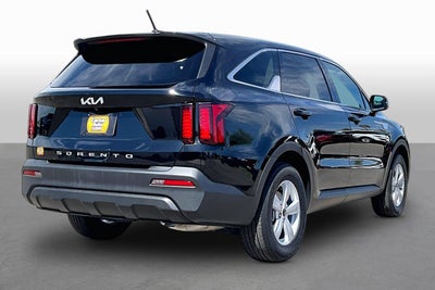 2022 Kia Sorento LX