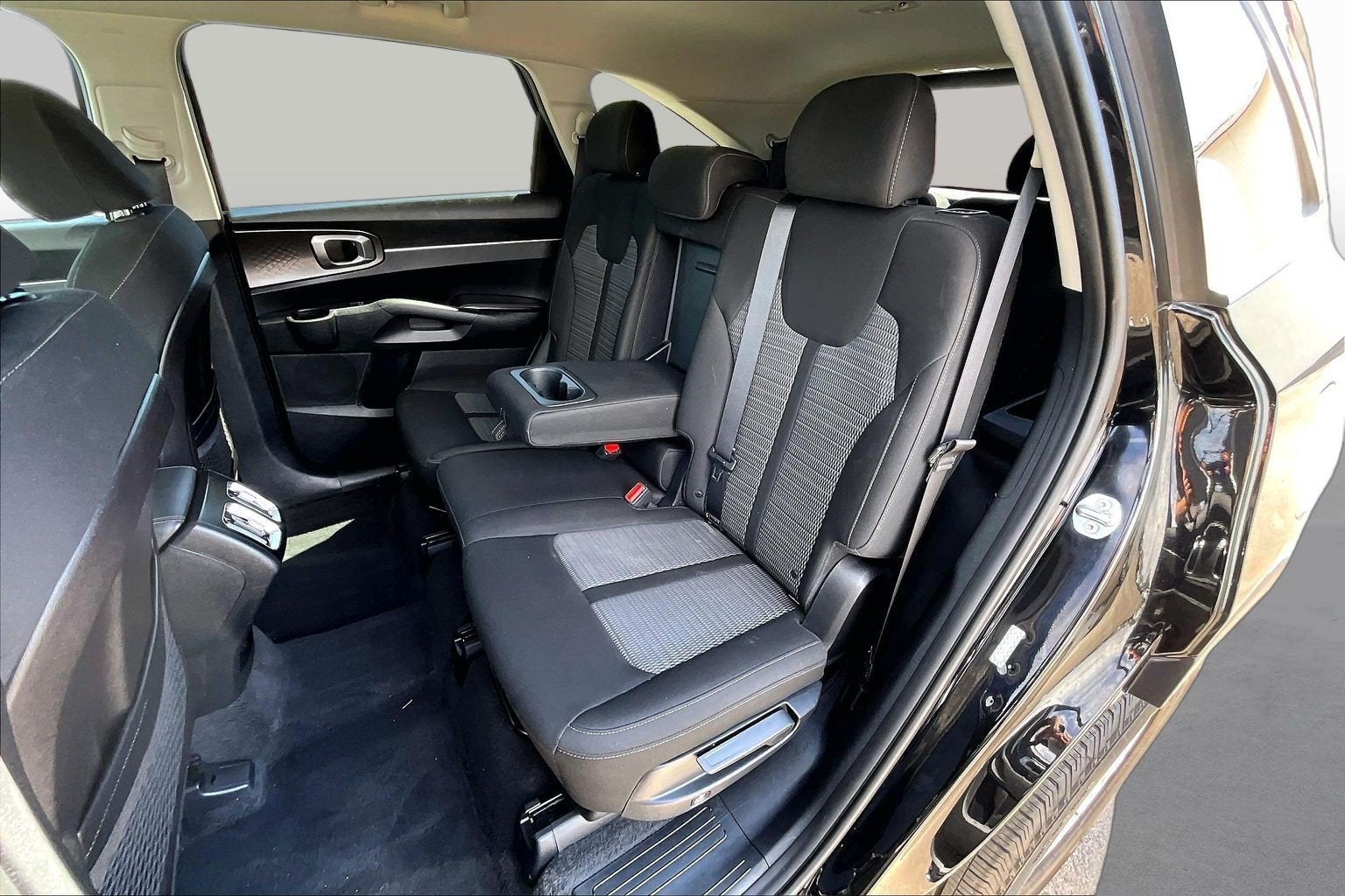 2022 Kia Sorento LX
