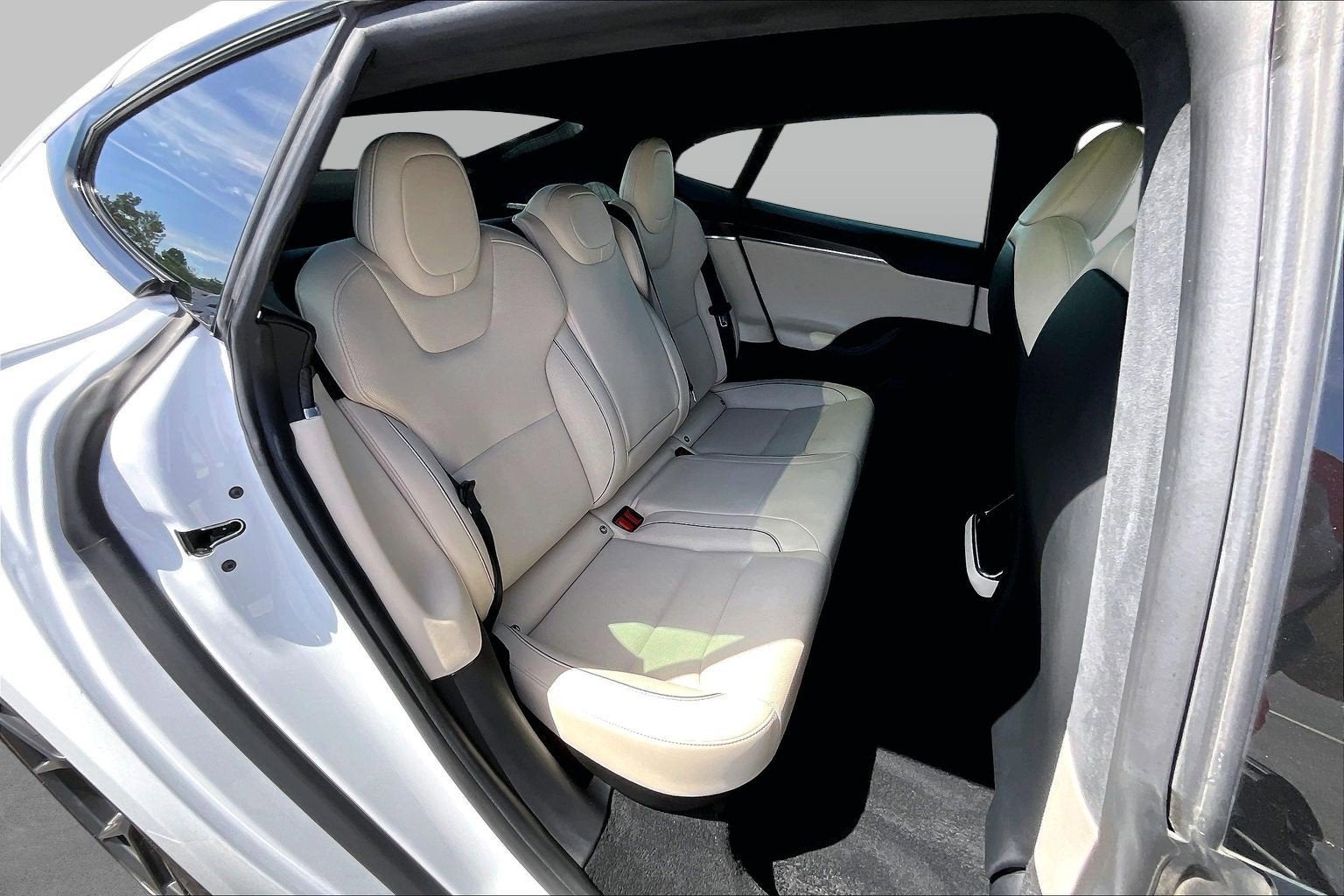 2021 Tesla Model S Plaid