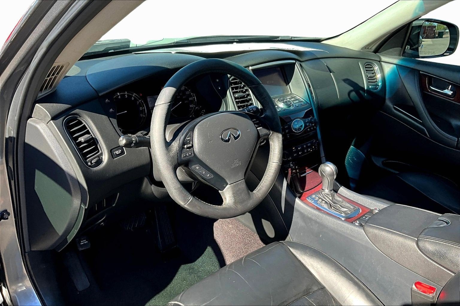 2017 INFINITI QX50 Base
