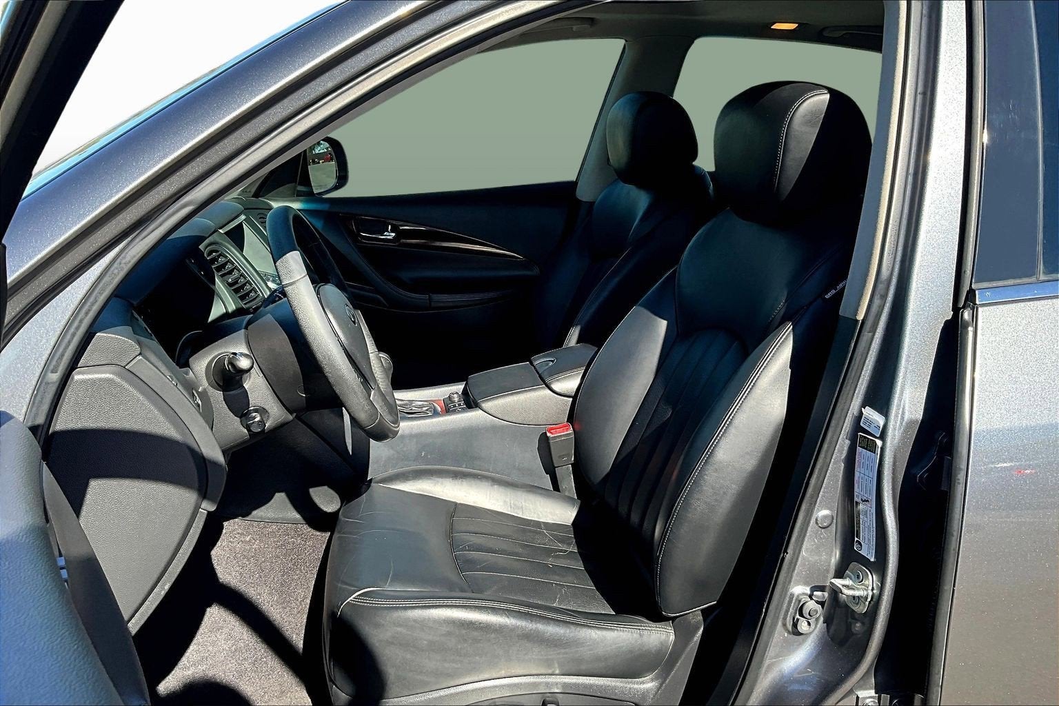 2017 INFINITI QX50 Base