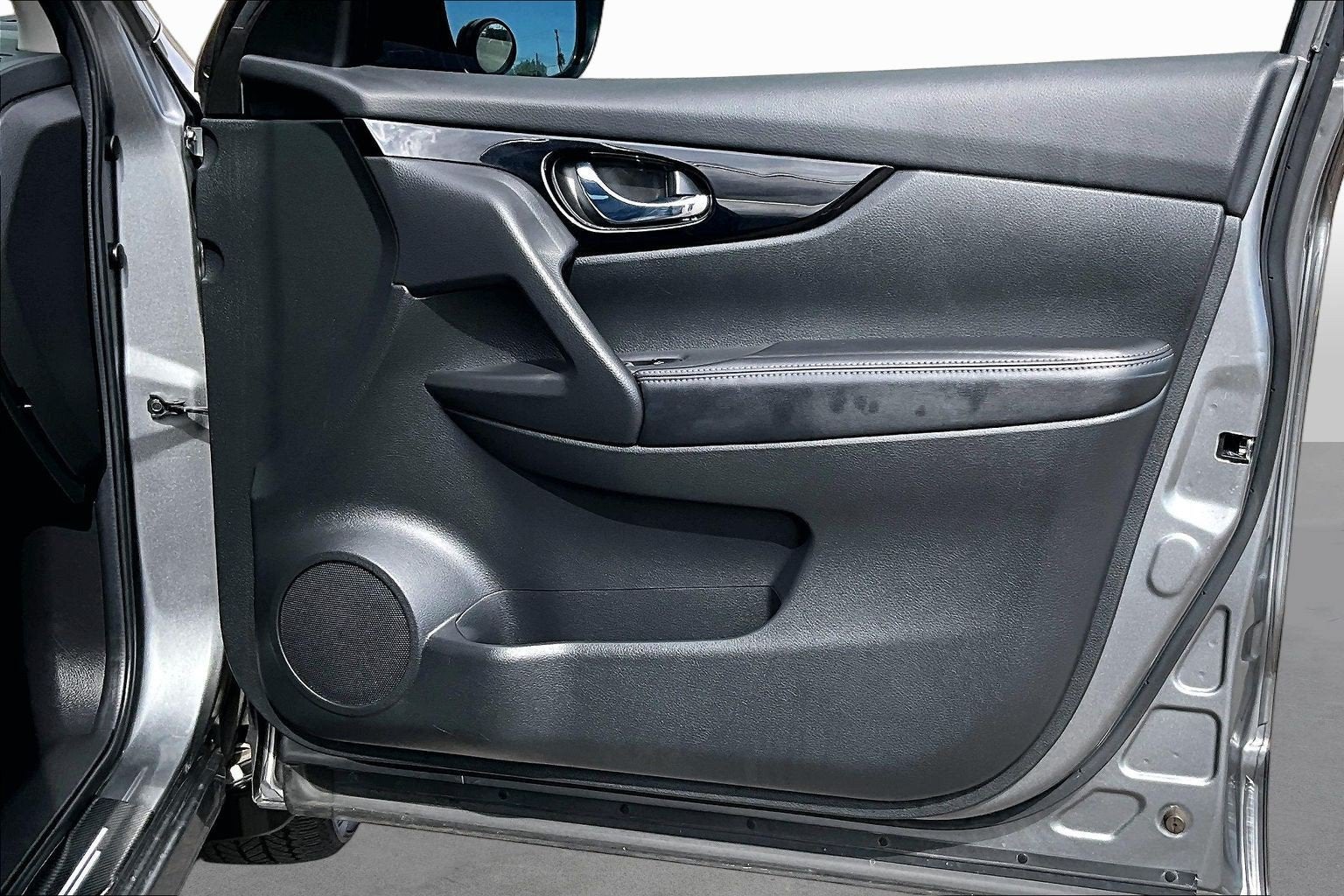 2017 Nissan Rogue Sport SV