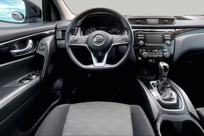 2017 Nissan Rogue Sport SV