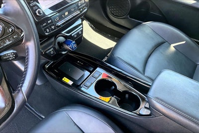 2022 Toyota Prius XLE