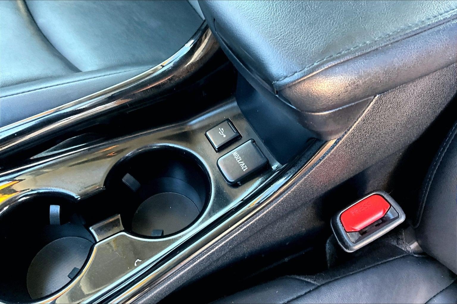 2022 Toyota Prius XLE