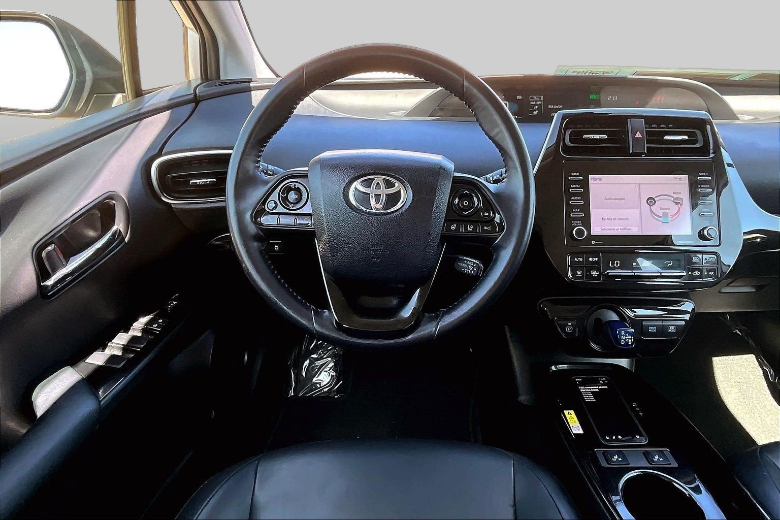 2022 Toyota Prius XLE