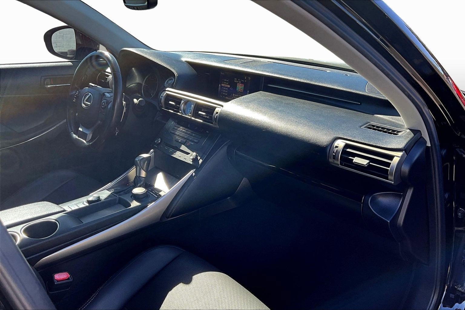 2016 Lexus IS 200t 200t