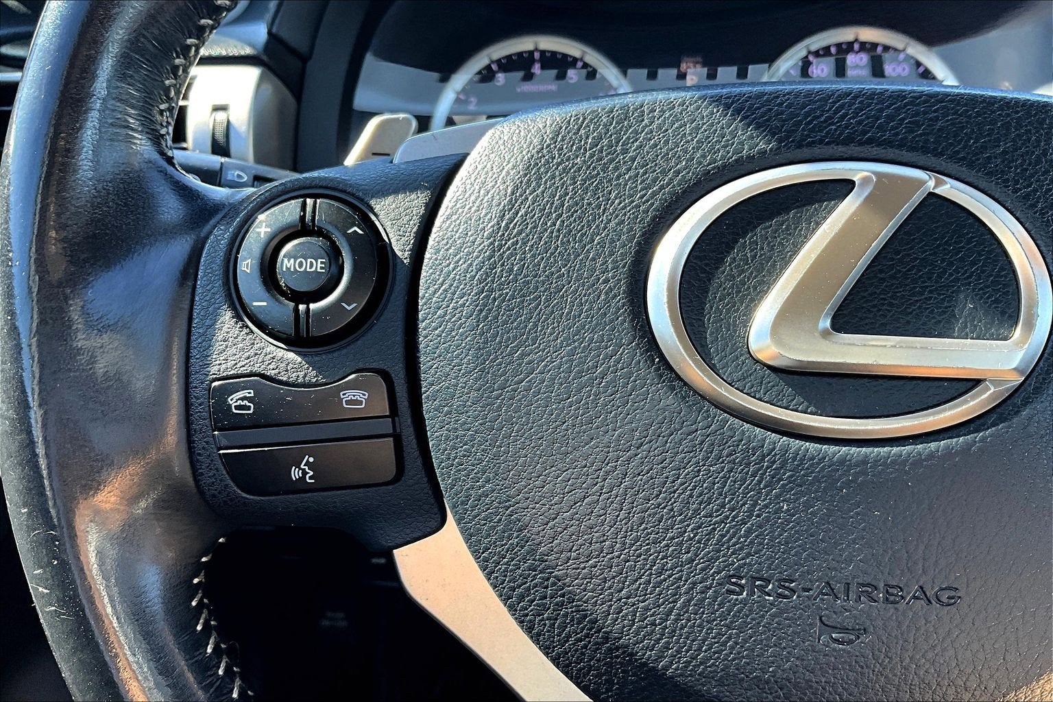 2016 Lexus IS 200t 200t