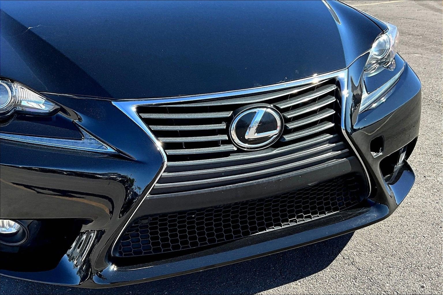 2016 Lexus IS 200t 200t